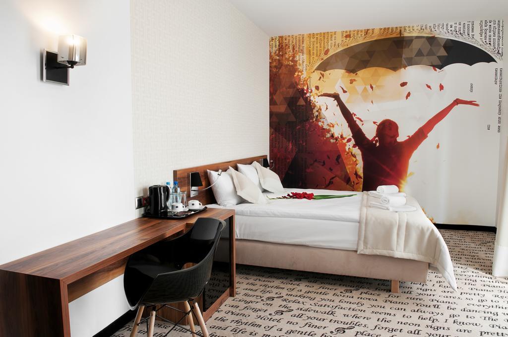 Hotel Piano Lublin Pokój zdjęcie