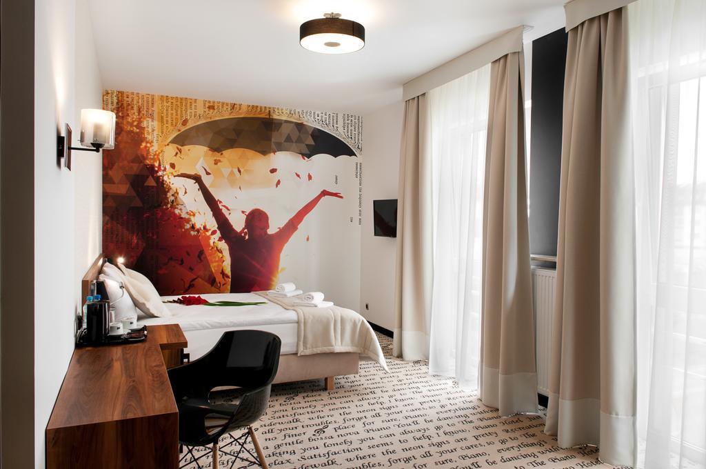 Hotel Piano Lublin Pokój zdjęcie