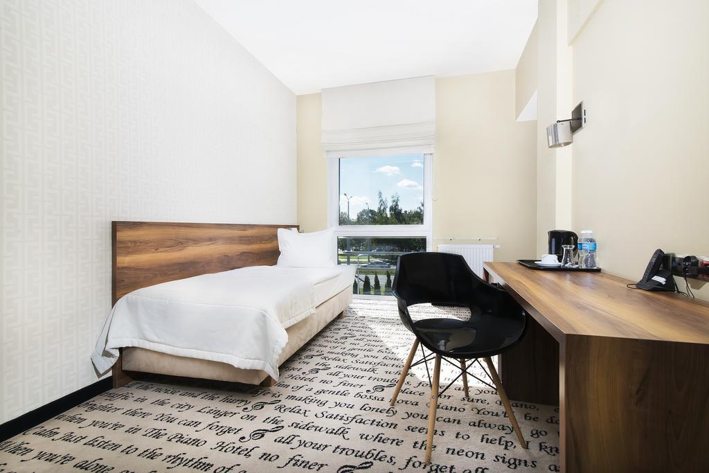 Hotel Piano Lublin Zewnętrze zdjęcie